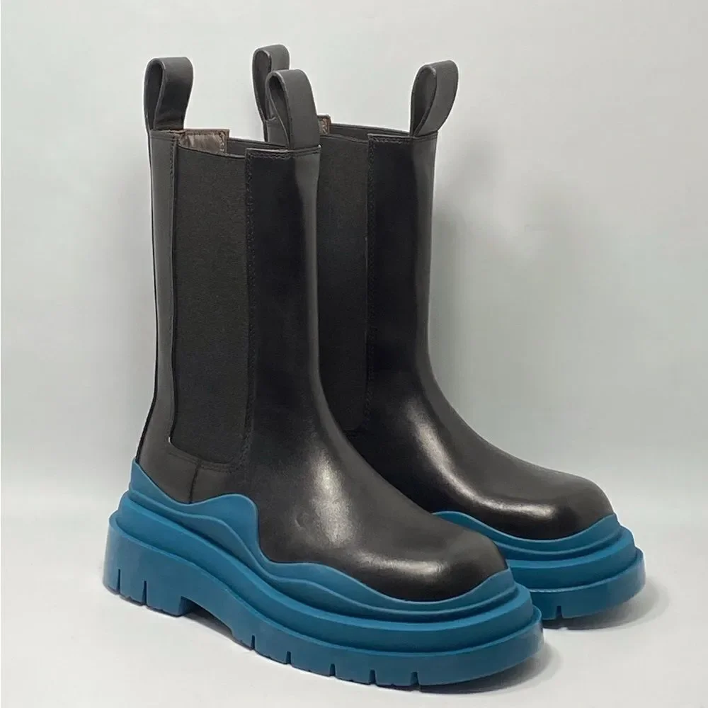 Bottega Veneta Contrast-Sole Leather Tire Chelsea Boots size 38